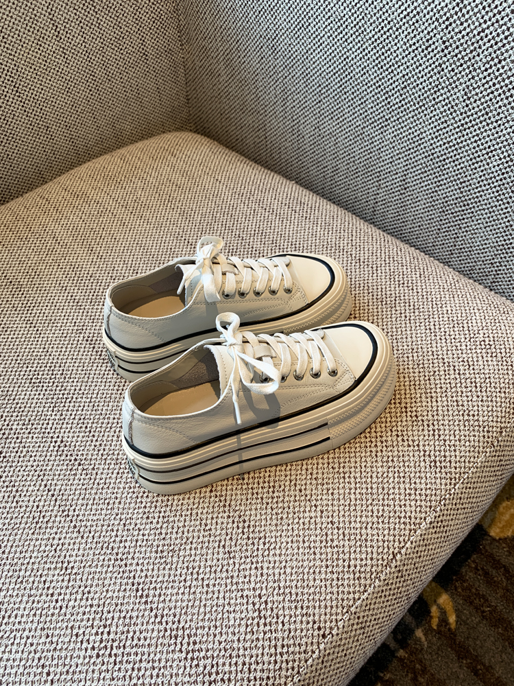 White Lace-Up Genuine Leather Sneakers for Women - Versatile Round Toe Thick Sole Casual Shoes for Spring 2025 Style White Lace-Up Genuine Leather Sneakers for Women - Versatile Round Toe Thick Sole Casual Shoes for Spring 2025 Style