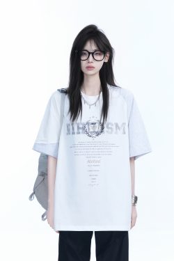 White Oversized Short Sleeve T-Shirt with American Retro Badge Print for Women, Casual Loose Fit, Y2K Style