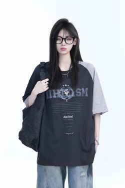 White Oversized Short Sleeve T-Shirt with American Retro Badge Print for Women, Casual Loose Fit, Y2K Style