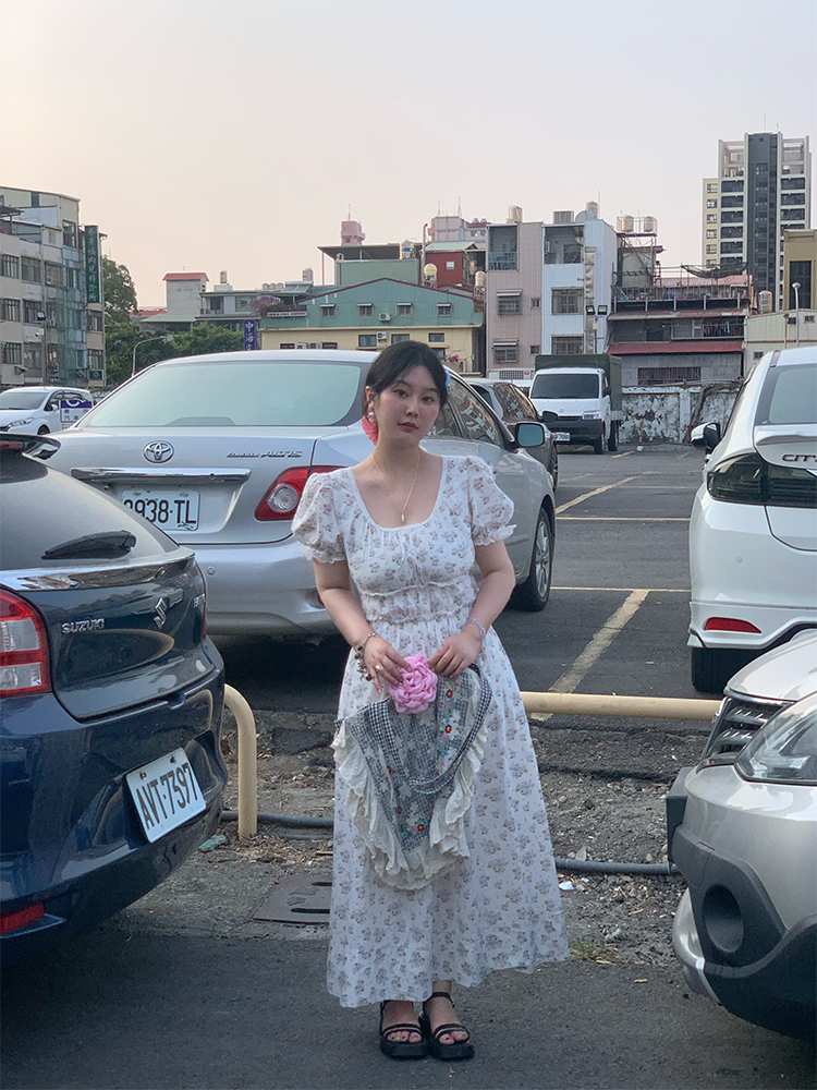 White Peony Lily Floral Dress - Women's Summer Loose Waist-Defined Long Dress in White - Vintage 90s Inspired Korean Style White Peony Lily Floral Dress - Women's Summer Loose Waist-Defined Long Dress in White - Vintage 90s Inspired Korean Style