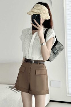 White Pleated Short-Sleeve Shirt for Women - Loose Fit, Single-Breasted, Skin-Friendly, Slimming Summer Casual Top