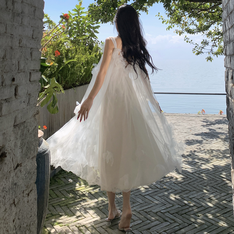 White Princess Puff Skirt Morning Robe Engagement Dress - French High-End Light Wedding Dress for Travel Photography White Princess Puff Skirt Morning Robe Engagement Dress - French High-End Light Wedding Dress for Travel Photography