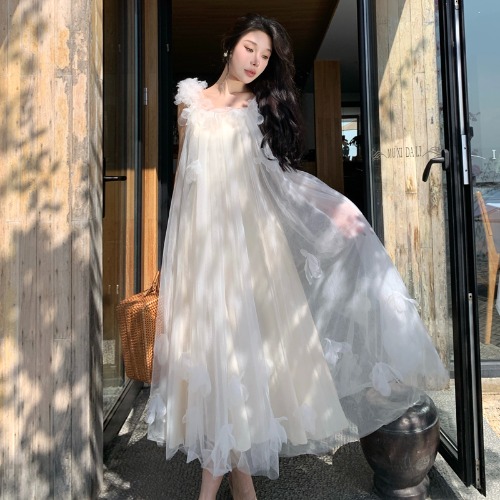 White Princess Puff Skirt Morning Robe Engagement Dress - French High-End Light Wedding Dress for Travel Photography White Princess Puff Skirt Morning Robe Engagement Dress - French High-End Light Wedding Dress for Travel Photography