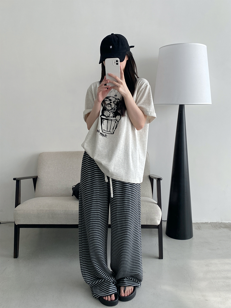 White Printed Short-Sleeve T-Shirt for Women - Loose Round Neck, Spring/Summer Cotton Top with Sun Grapefruit Design, Casual Style White Printed Short-Sleeve T-Shirt for Women - Loose Round Neck, Spring/Summer Cotton Top with Sun Grapefruit Design, Casual Style