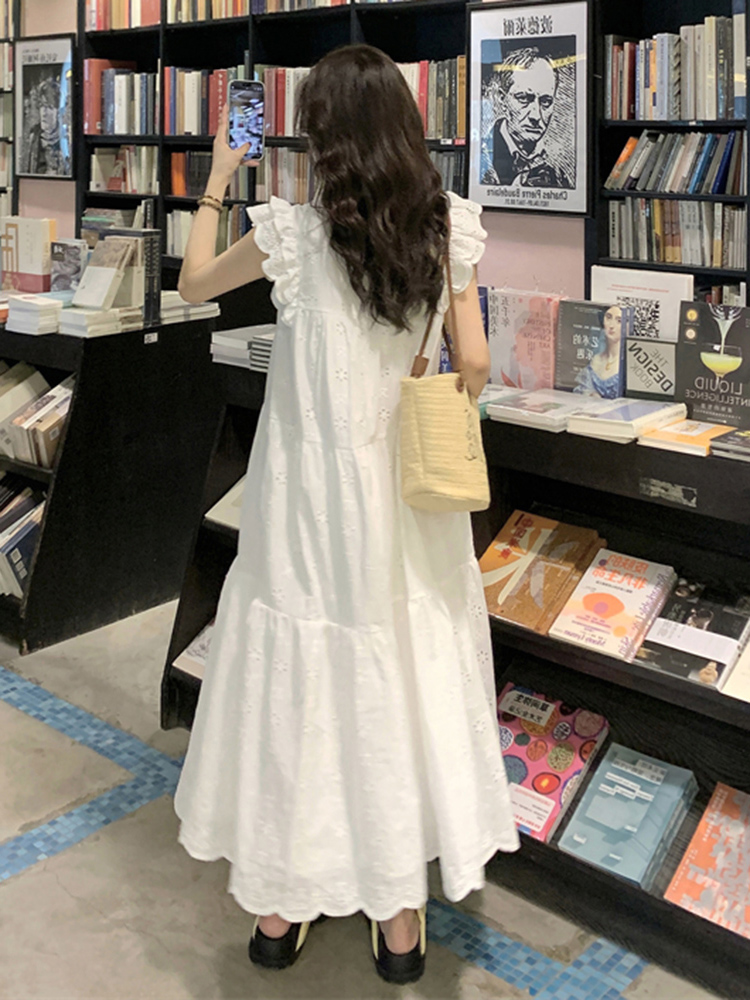 White Short Sleeve Plus Size A-Line Dress for Women, Summer Flattering Loose Fit, Elegant and Comfortable, Perfect for Chubby Figures White Short Sleeve Plus Size A-Line Dress for Women, Summer Flattering Loose Fit, Elegant and Comfortable, Perfect for Chubby Figures