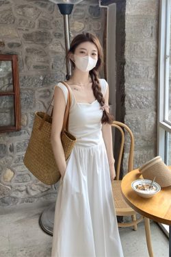 White Sleeveless French-Style Dress for Women, Summer Square Neck, Waist-Cinching, Slimming Long Dress - Elegant 90s Fashion