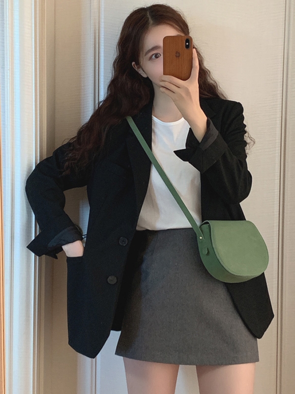 White Women's Blazer - High-End Street Fashion Suit Jacket, Loose Casual Silhouette, Slim Fit for Spring & Autumn 2025 White Women's Blazer - High-End Street Fashion Suit Jacket, Loose Casual Silhouette, Slim Fit for Spring & Autumn 2025