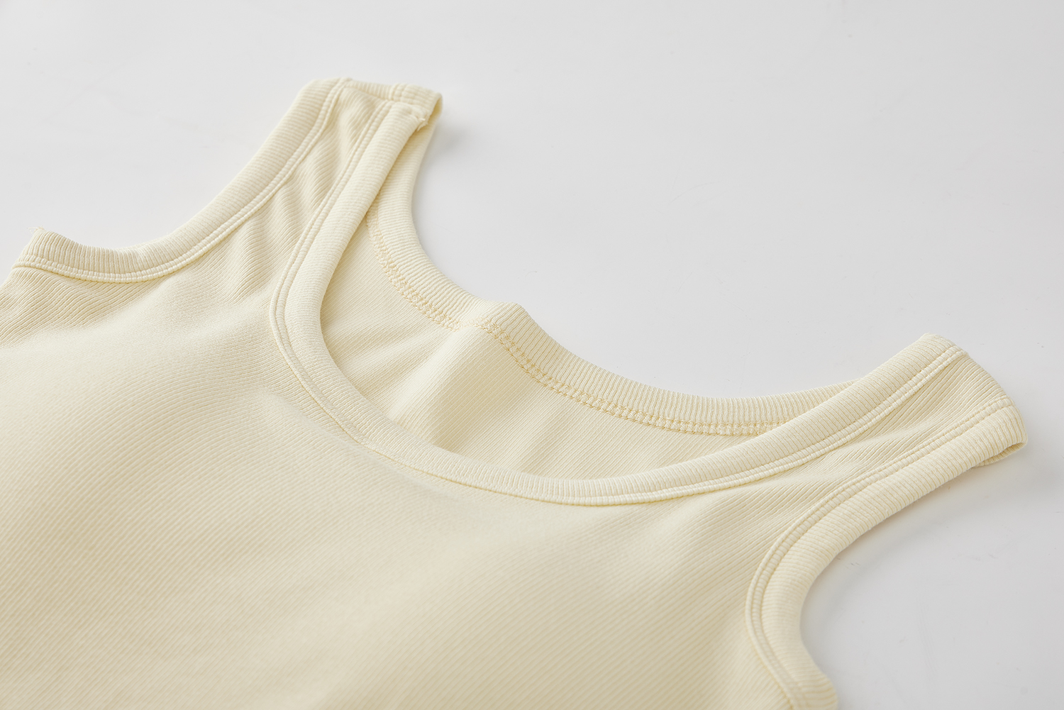 Wide Strap Tank Top with Chest Pads for Women - 2025 Spring/Summer Camisole - Perfect for Layering & Early Spring Outfits Wide Strap Tank Top with Chest Pads for Women - 2025 Spring/Summer Camisole - Perfect for Layering & Early Spring Outfits