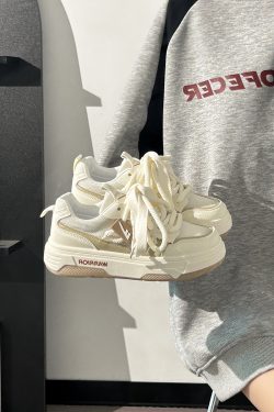 Wine Red Women's Sneakers - Summer Mesh Breathable Thick-Soled Board Shoes - Trendy Casual Style for Women