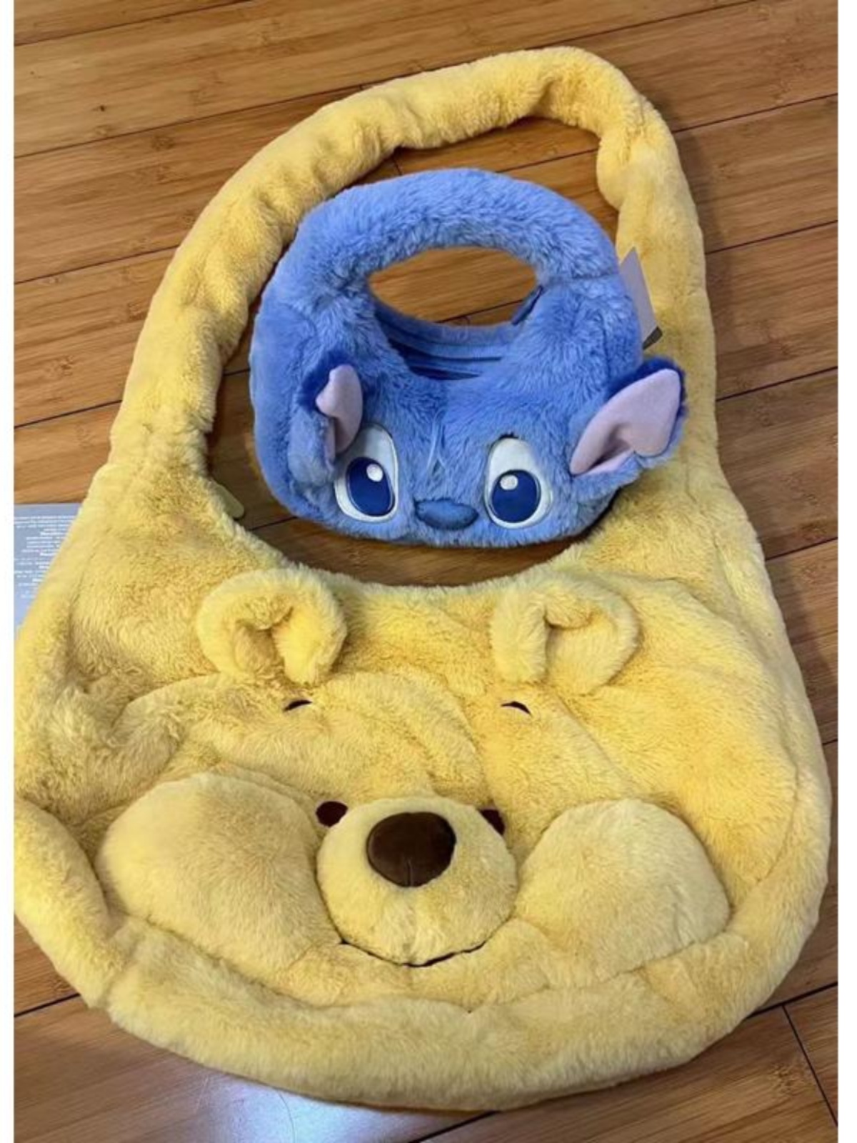 Winnie the Pooh Cartoon Large Capacity Tote Bag - Handheld, Shoulder, Crossbody, Ideal for Class and Commuting Winnie the Pooh Cartoon Large Capacity Tote Bag - Handheld, Shoulder, Crossbody, Ideal for Class and Commuting