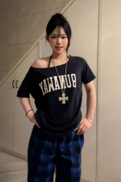 Women's American Retro Off-Shoulder T-Shirt, Summer Letter Print, Loose Slimming Short Sleeves, Trendy Shoulder-Baring Top