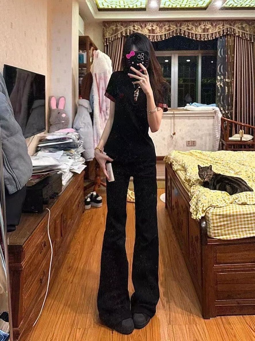 Women's American Retro Plaid Patchwork Embroidered Letter Short Sleeve Cropped T-Shirt - Summer Slim Fit Y2K Style Women's American Retro Plaid Patchwork Embroidered Letter Short Sleeve Cropped T-Shirt - Summer Slim Fit Y2K Style