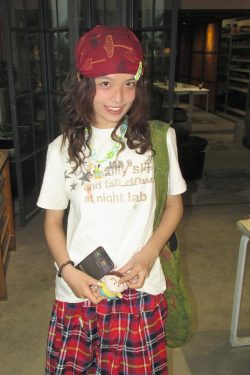 Women's American Retro Shoulder T-Shirt - Summer White Ink Print, Loose Casual Top, Round Neck Short Sleeve, Trendy Summer Fashion