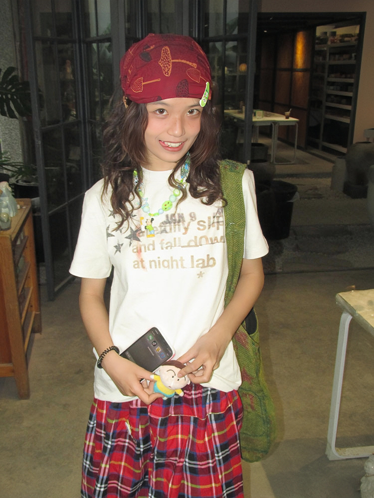 Women's American Retro Shoulder T-Shirt - Summer White Ink Print, Loose Casual Top, Round Neck Short Sleeve, Trendy Summer Fashion Women's American Retro Shoulder T-Shirt - Summer White Ink Print, Loose Casual Top, Round Neck Short Sleeve, Trendy Summer Fashion