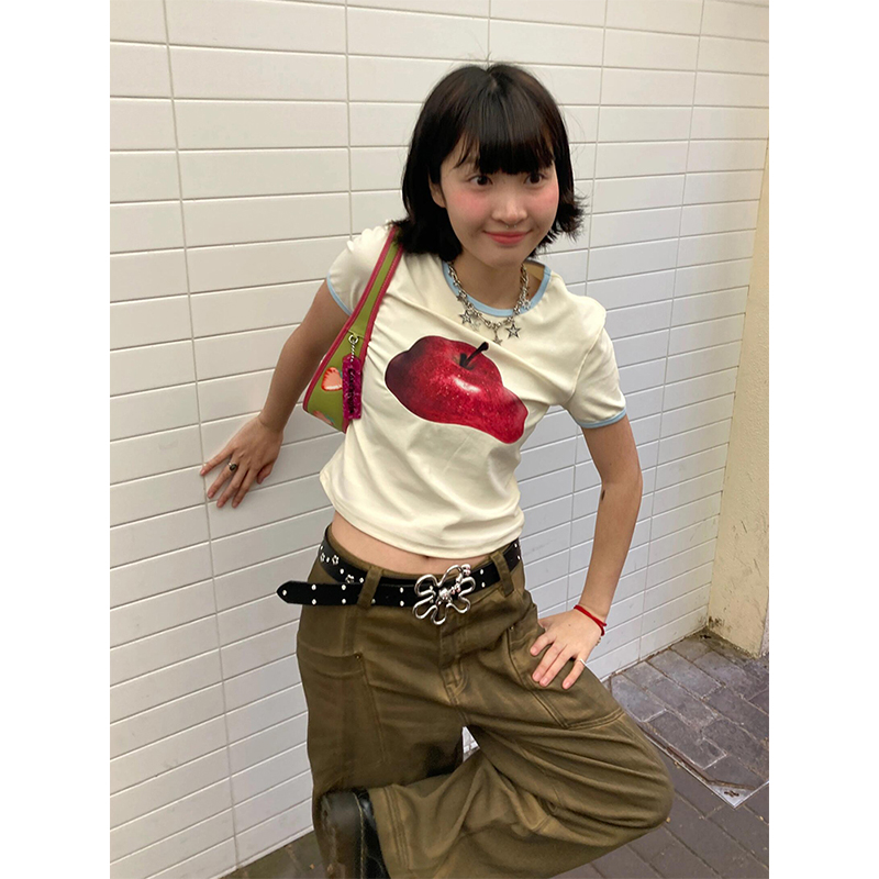 Women's American-Style Cropped T-Shirt with Apple Print, Color-Blocked Neckline, Pure Cotton, Short Sleeves, Slim Fit, Trendy Summer Fashion Women's American-Style Cropped T-Shirt with Apple Print, Color-Blocked Neckline, Pure Cotton, Short Sleeves, Slim Fit, Trendy Summer Fashion