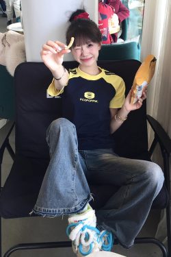 Women's American-Style Raglan Sleeve T-Shirt with Side Striped Letter Print, Slim Fit Summer Top, Casual Y2K Fashion