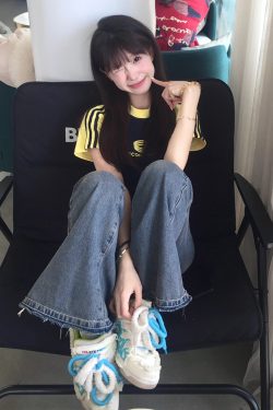 Women's American-Style Raglan Sleeve T-Shirt with Side Striped Letter Print, Slim Fit Summer Top, Casual Y2K Fashion