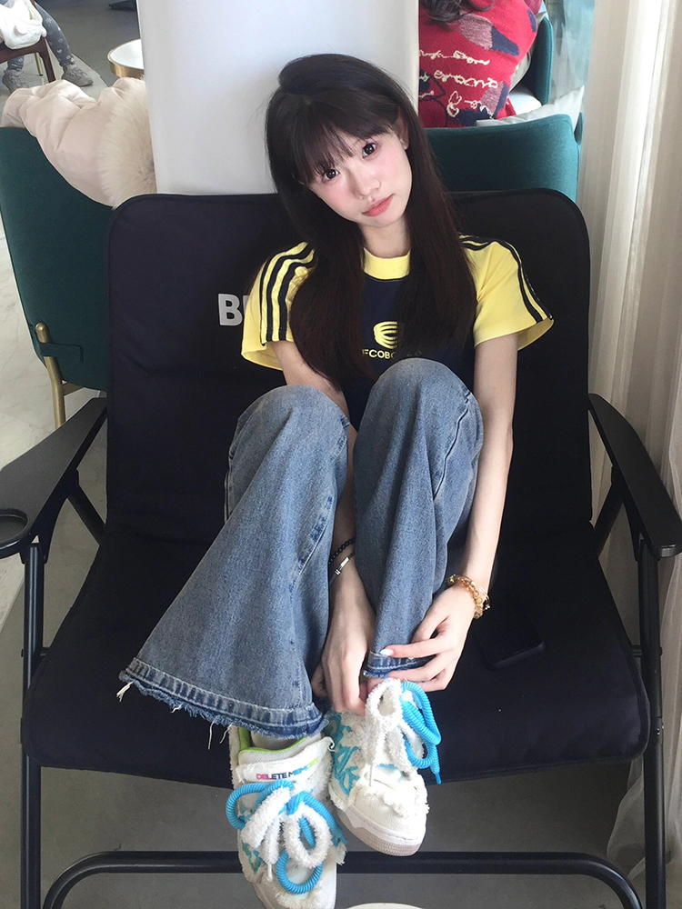 Women's American Style Striped Color-Blocking Raglan Sleeve T-Shirt, Slim Fit Summer Top with Flattering Short Sleeves Women's American Style Striped Color-Blocking Raglan Sleeve T-Shirt, Slim Fit Summer Top with Flattering Short Sleeves