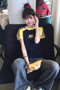 Women's American Style Striped Color-Blocking Raglan Sleeve T-Shirt, Slim Fit Summer Top with Flattering Short Sleeves