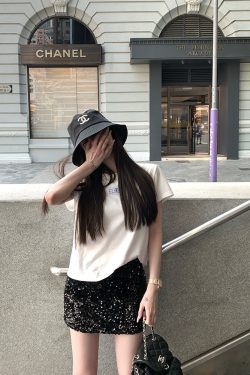 Women's Basic Short-Sleeve T-Shirt - Pure Cotton White Top, Versatile Essential for Casual and Y2K Style Looks