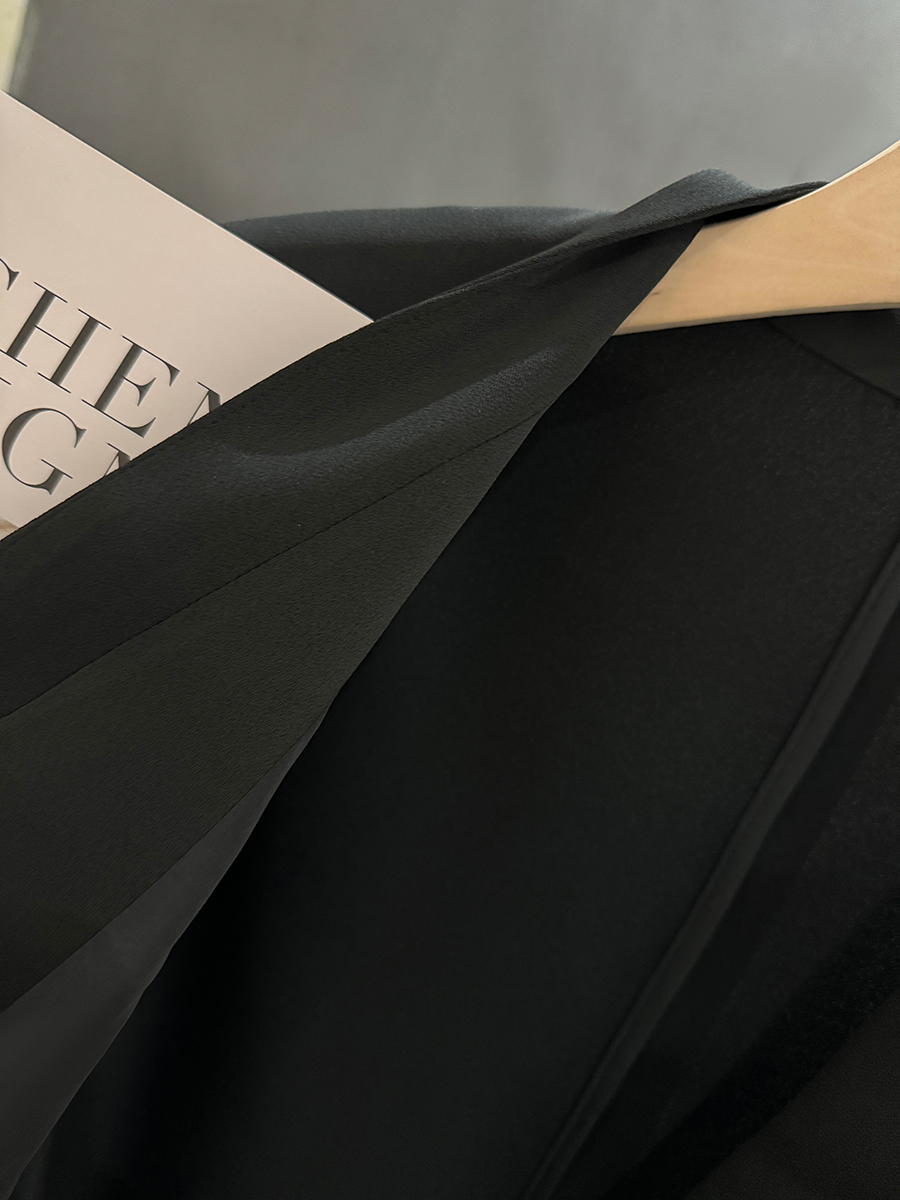 Women's Black Chinese-Style Suit Jacket, Summer Slim-Fit Blazer with Button Closure, Casual High-End Design, 2025 Fashion Women's Black Chinese-Style Suit Jacket, Summer Slim-Fit Blazer with Button Closure, Casual High-End Design, 2025 Fashion