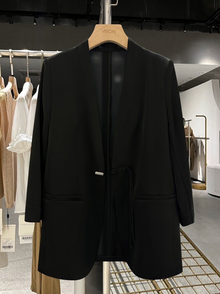 Women's Black Chinese-Style Suit Jacket, Summer Slim-Fit Blazer with Button Closure, Casual High-End Design, 2025 Fashion Women's Black Chinese-Style Suit Jacket, Summer Slim-Fit Blazer with Button Closure, Casual High-End Design, 2025 Fashion