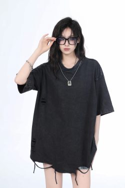 Women's Black Short Sleeve T-Shirt with Hip-Hop Destruction Design - Loose Fit Summer Trend for Casual Style