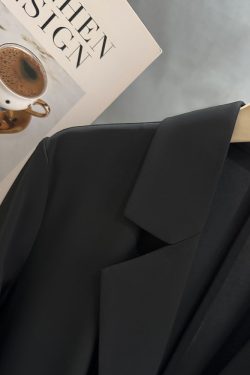Women's Black Thin Blazer - 2025 Summer Stylish Suit in Unique Lazy Style