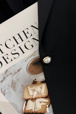 Women's Black Thin Blazer - 2025 Summer Stylish Suit in Unique Lazy Style