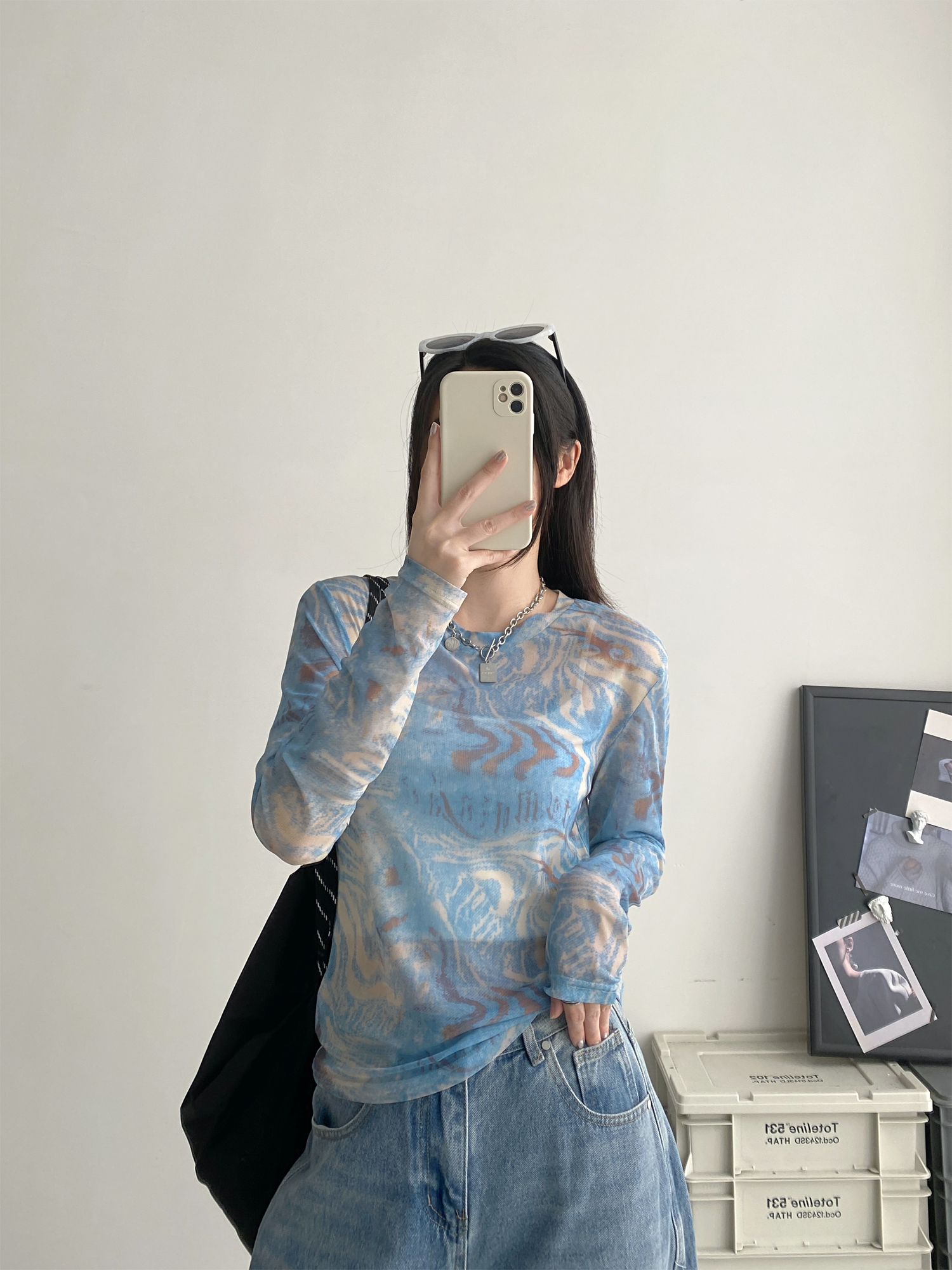 Women's Blue Tie-Dye Long Sleeve T-Shirt - Slim Fit Round Neck with Sun Protection - Summer Korean Style Women's Blue Tie-Dye Long Sleeve T-Shirt - Slim Fit Round Neck with Sun Protection - Summer Korean Style