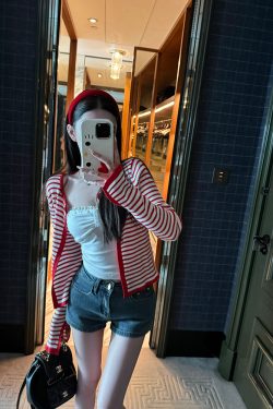 Women's Bodycon Denim Shorts - Slimming Blue Hot Pants, Stretchy Fit, Stylish Casual Summer Wear