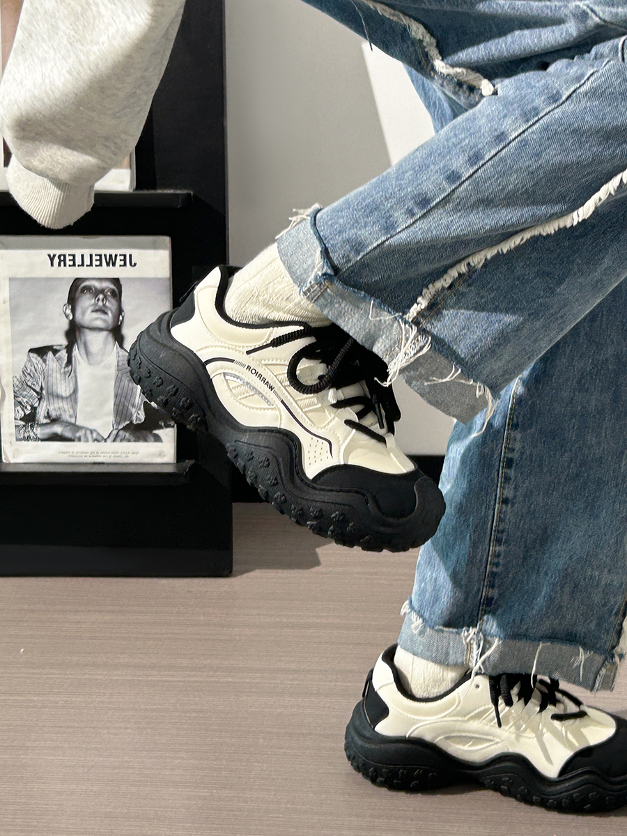 Women's Breathable Soft Sole Mesh Mountaineering Shoes - Versatile Black and White Old Daddy Style for Summer 2025 Women's Breathable Soft Sole Mesh Mountaineering Shoes - Versatile Black and White Old Daddy Style for Summer 2025