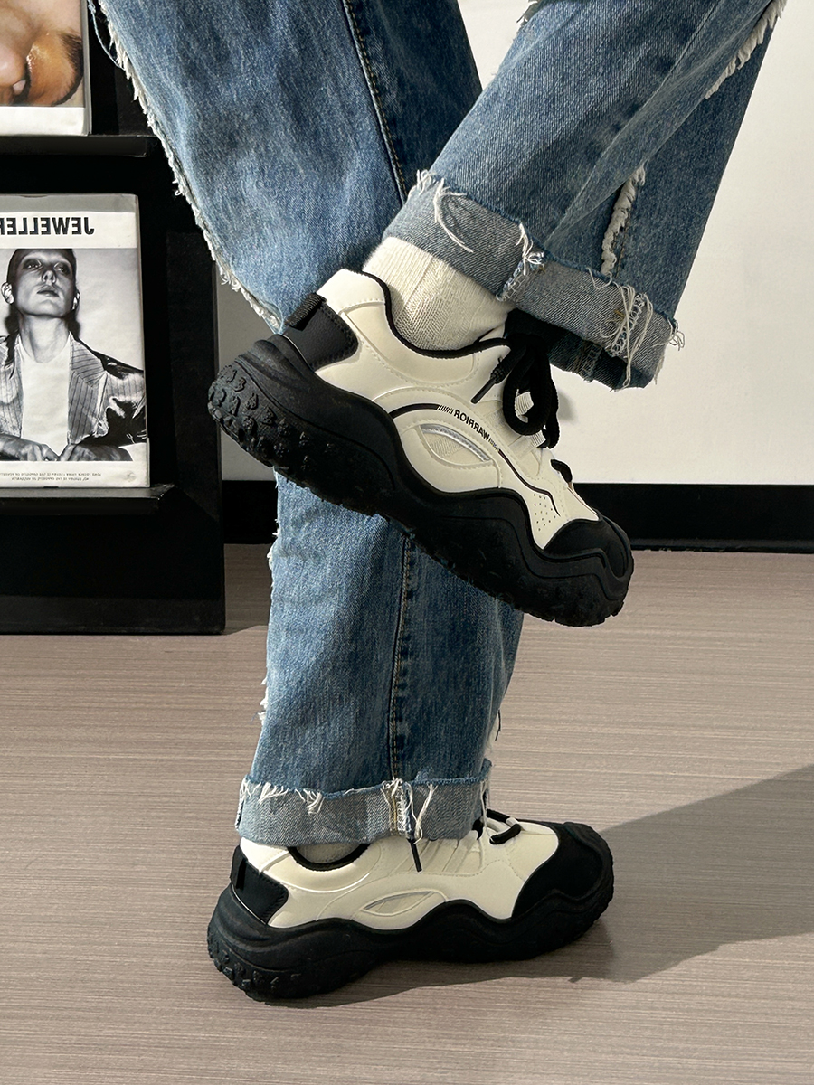 Women's Breathable Soft Sole Mesh Mountaineering Shoes - Versatile Black and White Old Daddy Style for Summer 2025 Women's Breathable Soft Sole Mesh Mountaineering Shoes - Versatile Black and White Old Daddy Style for Summer 2025