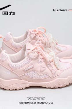 Women's Breathable Soft Sole Mesh Mountaineering Shoes - Versatile Black and White Old Daddy Style for Summer 2025