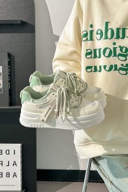 Women's Breathable White Platform Sneakers - Thick-Soled Summer Shoes for Skirts, Height-Increasing, Versatile Big-Toe Design