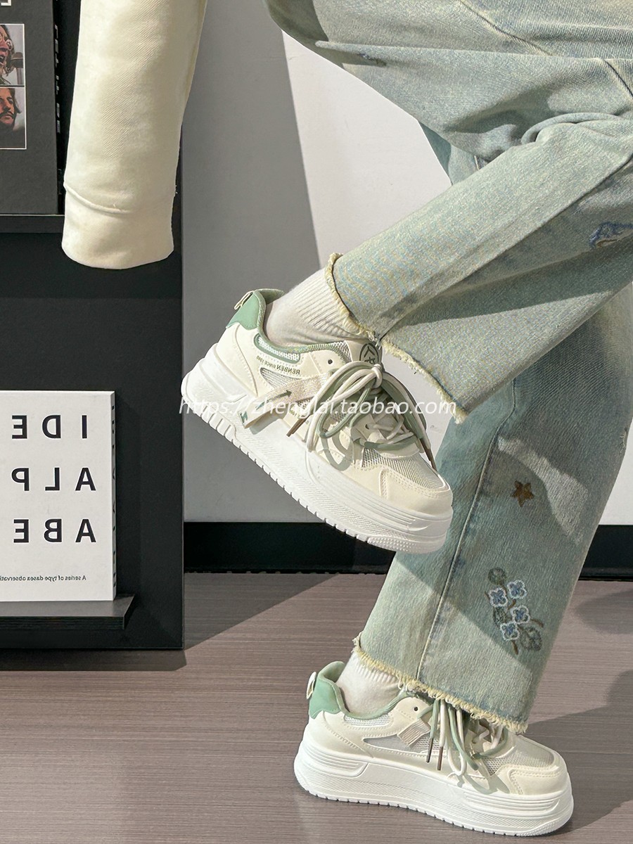 Women's Breathable White Platform Sneakers - Thick-Soled Summer Shoes for Skirts, Height-Increasing, Versatile Big-Toe Design Women's Breathable White Platform Sneakers - Thick-Soled Summer Shoes for Skirts, Height-Increasing, Versatile Big-Toe Design