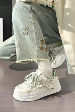 Women's Breathable White Platform Sneakers - Thick-Soled Summer Shoes for Skirts, Height-Increasing, Versatile Big-Toe Design