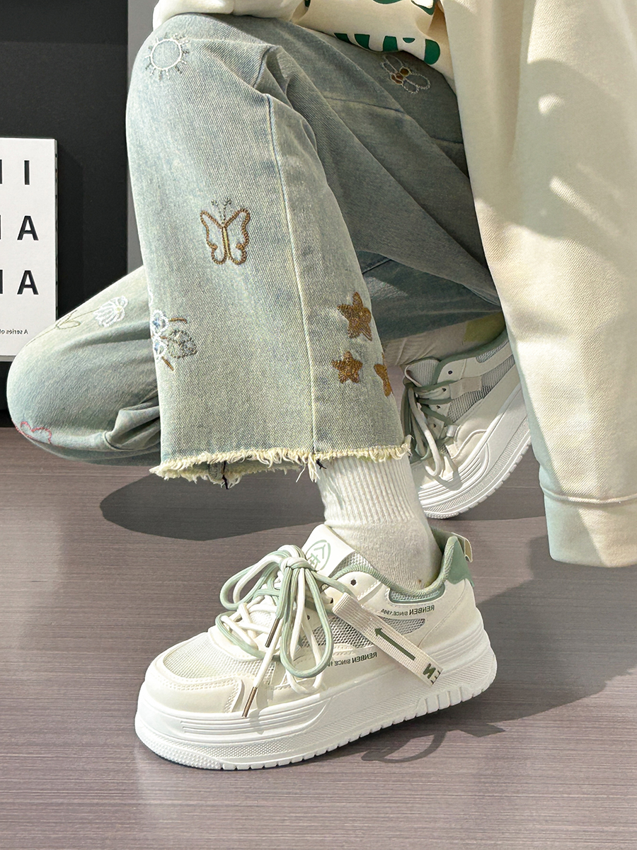 Women's Breathable White Platform Sneakers - Thick-Soled Summer Shoes for Skirts, Height-Increasing, Versatile Big-Toe Design Women's Breathable White Platform Sneakers - Thick-Soled Summer Shoes for Skirts, Height-Increasing, Versatile Big-Toe Design