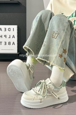 Women's Breathable White Platform Sneakers - Thick-Soled Summer Shoes for Skirts, Height-Increasing, Versatile Big-Toe Design