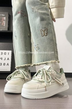 Women's Breathable White Platform Sneakers - Thick-Soled Summer Shoes for Skirts, Height-Increasing, Versatile Big-Toe Design