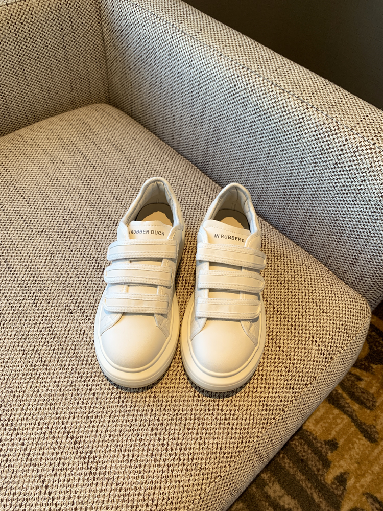 Women's Casual Velcro Sneakers - 2025 College Style, Genuine Leather, Thick-Soled, Versatile White Shoes for Everyday Wear Women's Casual Velcro Sneakers - 2025 College Style, Genuine Leather, Thick-Soled, Versatile White Shoes for Everyday Wear