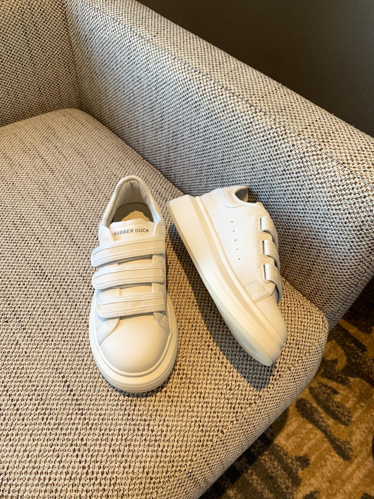 Women's Casual Velcro Sneakers - 2025 College Style, Genuine Leather, Thick-Soled, Versatile White Shoes for Everyday Wear Women's Casual Velcro Sneakers - 2025 College Style, Genuine Leather, Thick-Soled, Versatile White Shoes for Everyday Wear