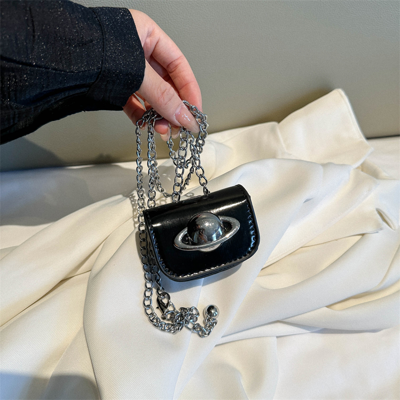 Women’s Chain Waist Bag - Internet Celebrity Style Crossbody Mini Pouch for Jeans, Decorative Leather Waist Belt Bag Women’s Chain Waist Bag - Internet Celebrity Style Crossbody Mini Pouch for Jeans, Decorative Leather Waist Belt Bag