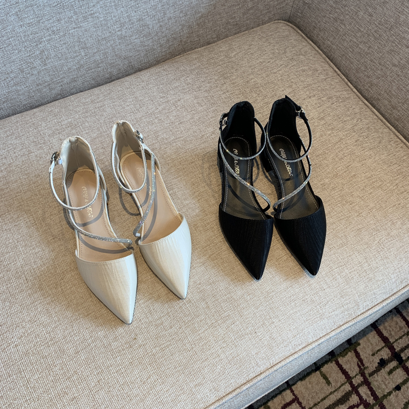 Women's Chunky Heel Rhinestone One-Strap Pointed Toe Shoes - Versatile Korean Style Hollow Design for Spring 2025 Women's Chunky Heel Rhinestone One-Strap Pointed Toe Shoes - Versatile Korean Style Hollow Design for Spring 2025
