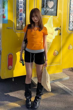 Women's Color-Blocked Casual Sports Shorts - Slim Fit, Flattering Low-Waist Design for Summer, Versatile Activewear