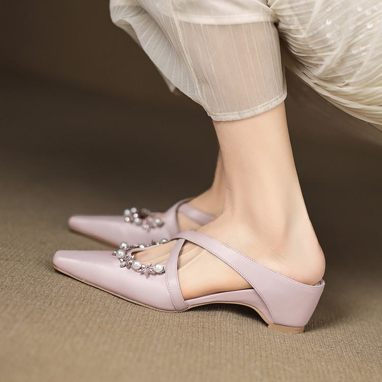 Women's Cross-Strap Ultra-Soft Sandals with Pearl Rhinestone Detail - Fashionable and Versatile Italian Style Footwear Women's Cross-Strap Ultra-Soft Sandals with Pearl Rhinestone Detail - Fashionable and Versatile Italian Style Footwear