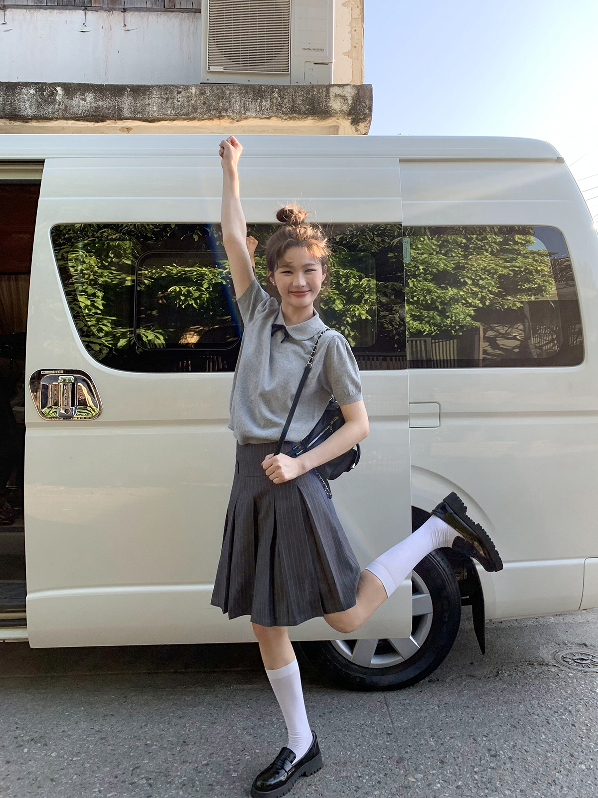 Women's Doll Collar Bow Short-Sleeve Knitted Top - Loose Fit Spring/Summer 2025, Cute and Simple Style Women's Doll Collar Bow Short-Sleeve Knitted Top - Loose Fit Spring/Summer 2025, Cute and Simple Style