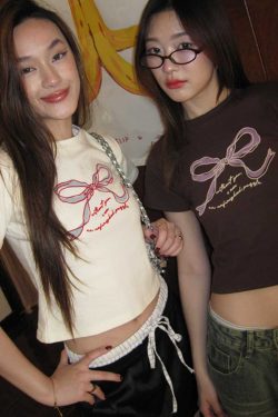 Women's Fitted Short Sleeve Bow Tie T-Shirt in Heavyweight Pure Cotton - Korean Style Age-Reducing Fashion Top