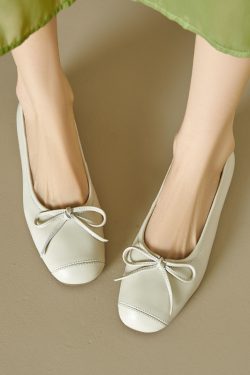 Women's French Lambskin Bow Flat Shoes - Round Toe Ballet Style, Soft Comfort, Chic Grandma Shoes, Perfect for Everyday Wear