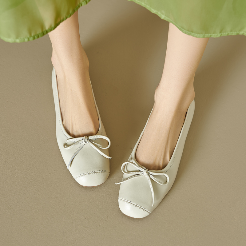 Women's French Lambskin Bow Flat Shoes - Round Toe Ballet Style, Soft Comfort, Chic Grandma Shoes, Perfect for Everyday Wear Women's French Lambskin Bow Flat Shoes - Round Toe Ballet Style, Soft Comfort, Chic Grandma Shoes, Perfect for Everyday Wear